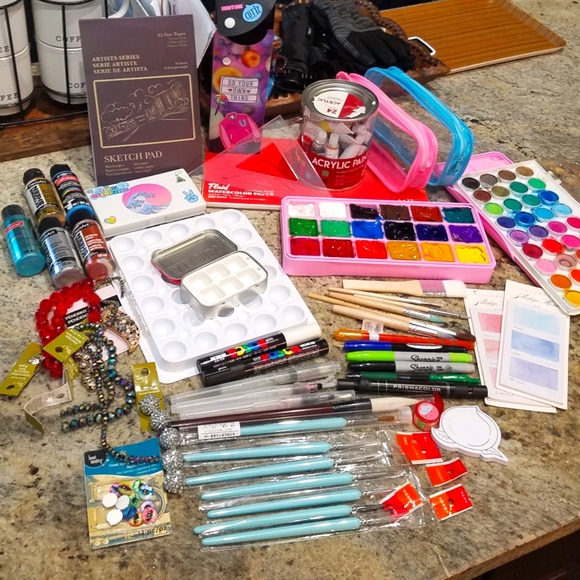 Huge Art Bundle - Picture 1 of 16